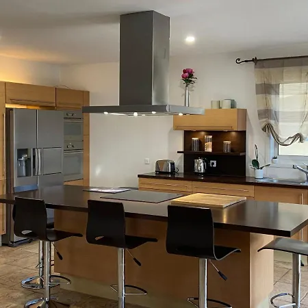 Avec Piscine Chauffee Collines Villa