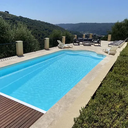 Avec Piscine Chauffee Collines *