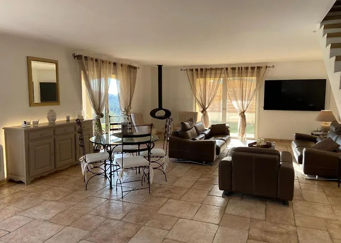 Avec Piscine Chauffée Collines