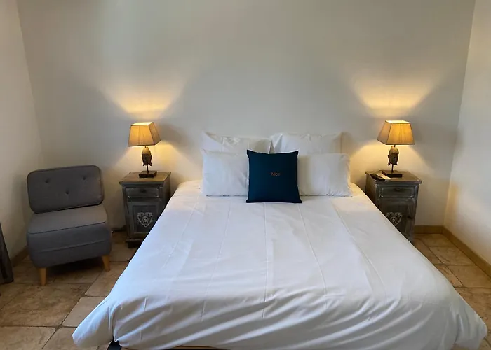 Villa Avec Piscine Chauffée Collines