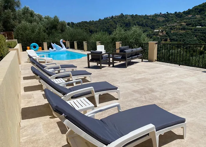 Villa Avec Piscine Chauffée Collines *