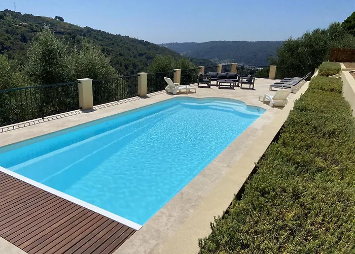 Avec Piscine Chauffee Collines *